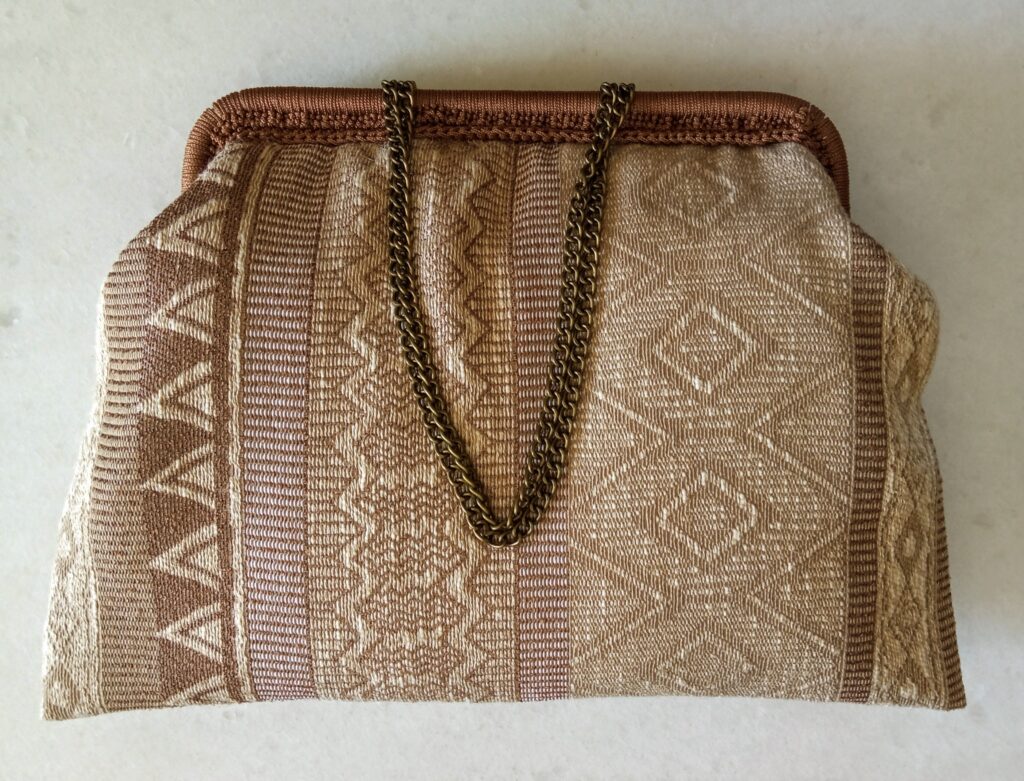 Χειροποίητη τσάντα clutch vintage καφέ