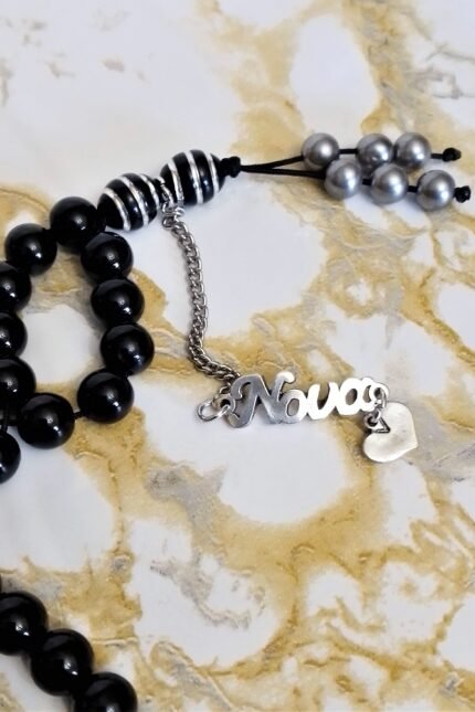 Κομπολόι μαύρες και ριγέ χάντρες ΝΟΝΑ