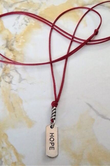 Αντρικό μενταγιόν μπορντώ δερματίνη Hope μεταλλικό