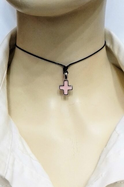 Cord necklace με vintage σταυρό με σμάλτο