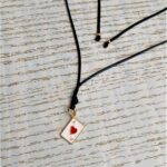 Cord necklace με τον "Άσσο κούπα" της τράπουλας