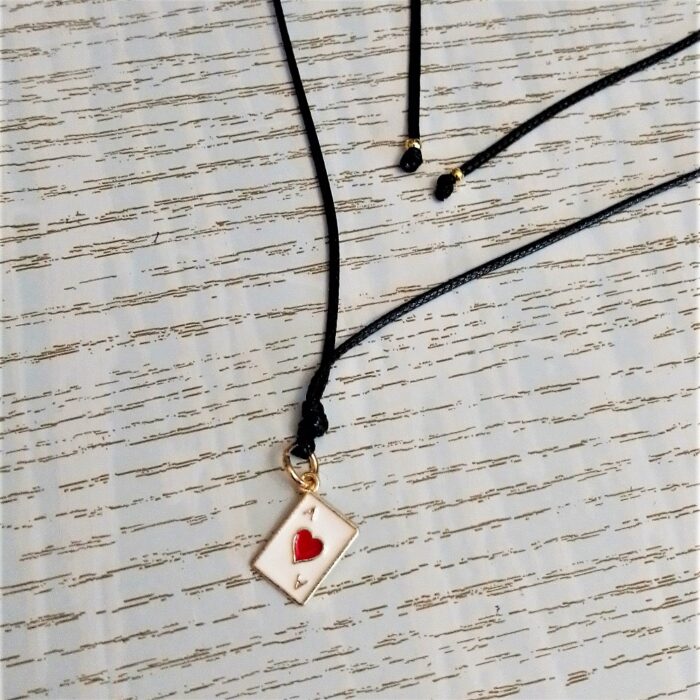 Cord necklace με τον "Άσσο κούπα" της τράπουλας