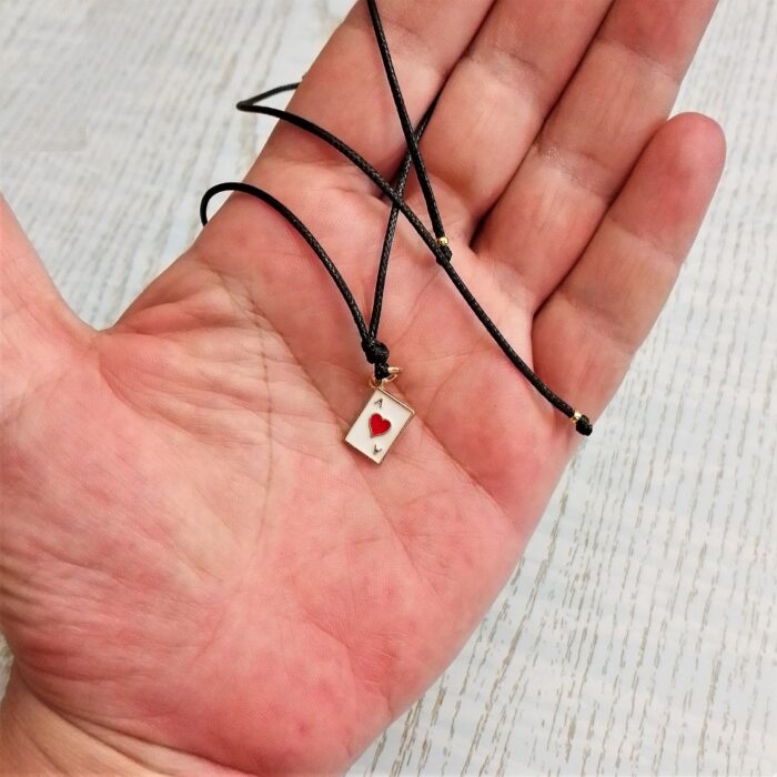 Cord necklace με τον "Άσσο κούπα" της τράπουλας