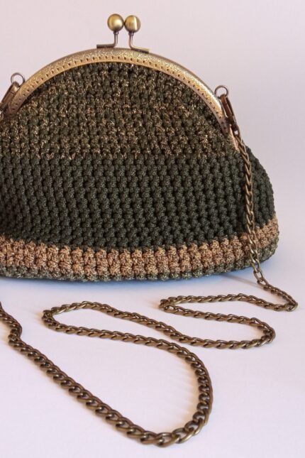 Χειροποίητη πλεκτή τσάντα clutch vintage σε αποχρώσεις λαδί κα χρυσού