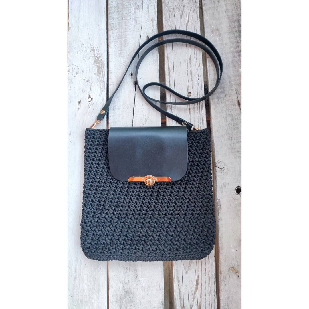 crossbody bag black09