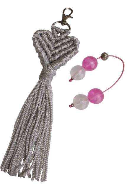 Σετ δώρου μπρελόκ γκρι καρδιά με ροζ μπεγλεράκι