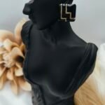 '' Victorian '' Vintage black asymmetric earings