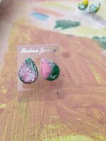 Σκουλαρίκια καρφωτά από πολυμερικό πηλό και υγρό γυαλί - Image 5