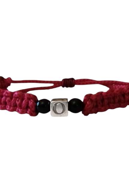 Βραχιόλι αντρικό μονόγραμμα Ο μπορντώ μακραμέ