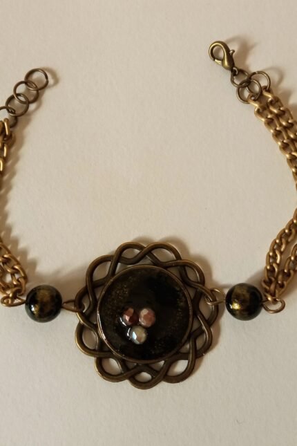 Χειροποίητο βραχιόλι σε στυλ vintage με υγρό γυαλί