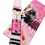 Λαμπάδα Rose APT με μπρελόκ και πλάτη - Image 2