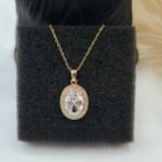 '' María '' νυφικό μενταγιόν χρυσό