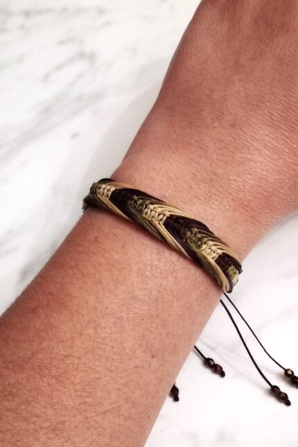 Γυναικείο βραχιόλι τρίχρωμο μακραμέ καφέ-χακί-μπεζ