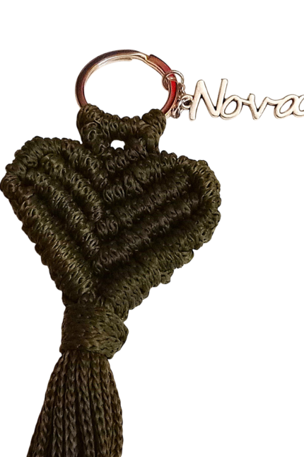 Μπρελόκ χακί μακραμέ καρδιά ΝΟΝΑ