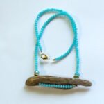 Κολιέ από ξύλο και Κρυσταλλάκια