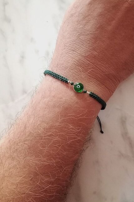 Βραχιόλι αντρικό πράσινο μακραμέ και ματάκι