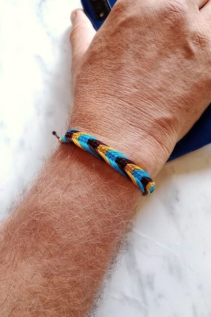 Βραχιόλι αντρικό τρίχρωμο μακραμέ, καφέ τυρκουάζ κίτρινο