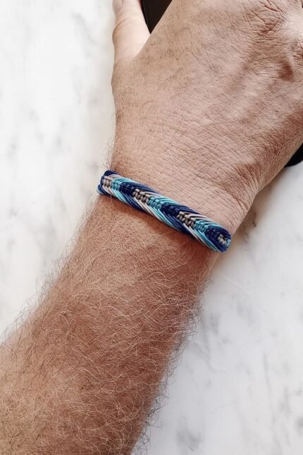 Βραχιόλι αντρικό τρίχρωμο μακραμέ, μπλε γκρι γαλάζιο