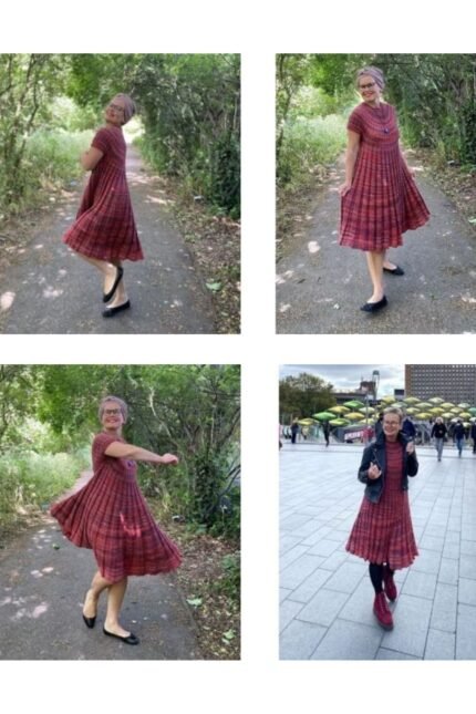 Πατρόν για πλεκτό φόρεμα rib σε γραμμή swing, με κοντό μανίκι και στρογγυλή λαιμόκοψη, σε αποχρώσεις κόκκινου και ροζ.