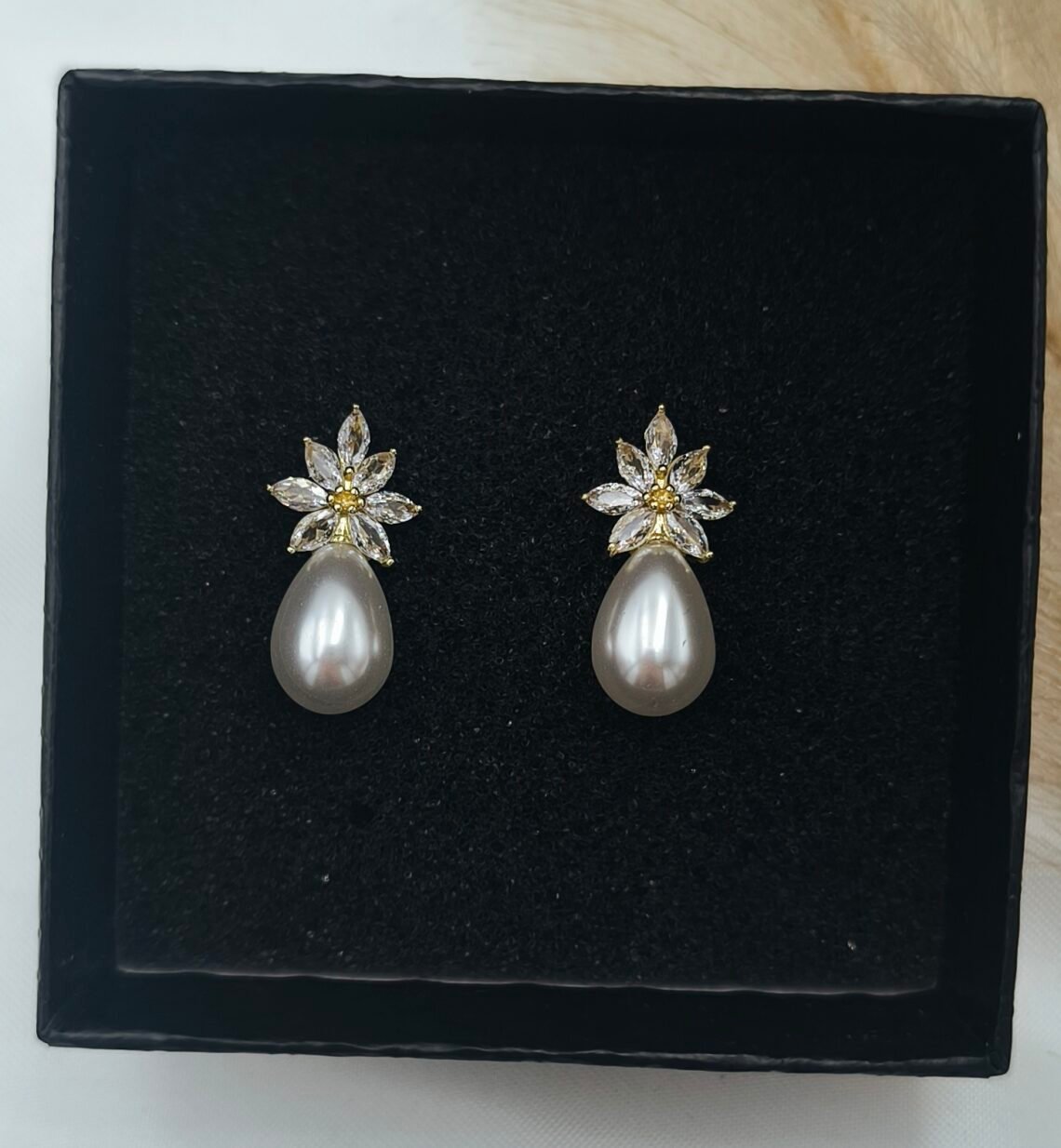 cropped-IMG_20250801_155940.jpg ΄΄ Diana ΄΄ νυφικά σκουλαρίκια χρυσά - Image 1