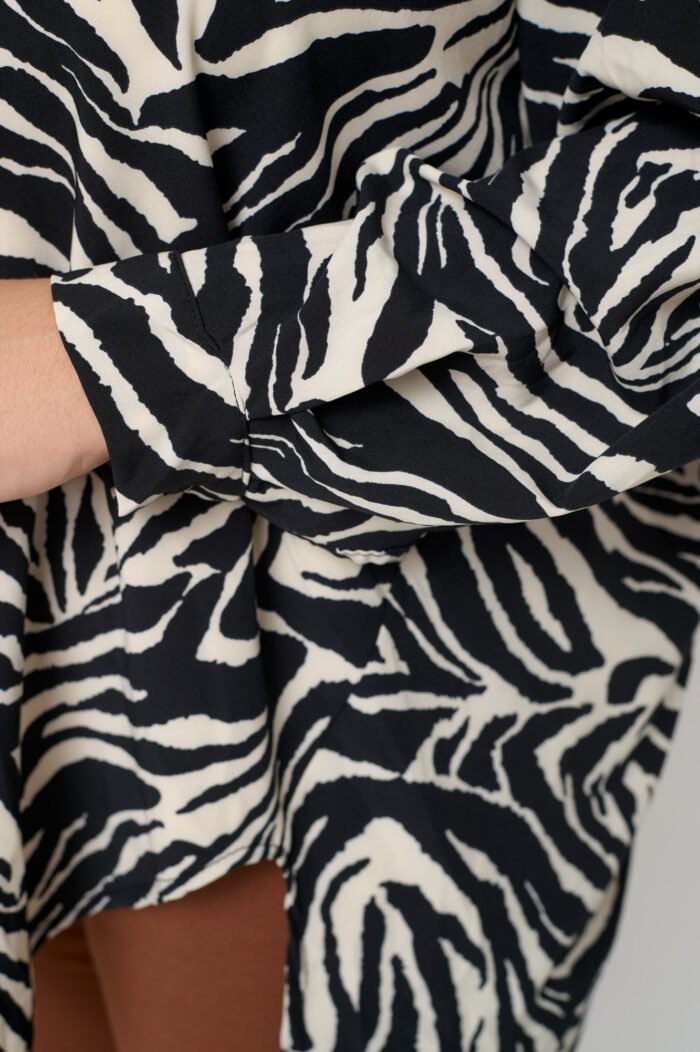 Ασύμμετρη Πουκαμίσα Zebra Aurora | Plus Size Ρούχα - Image 3