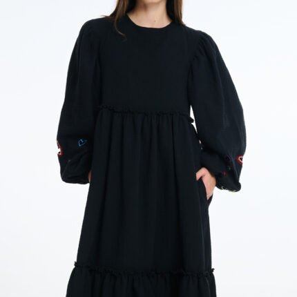 Γυναικεί ο φόρεμα με κέντημα Hearts BLACK 1