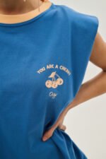 Γυναικείο αμάνικο μπλουζάκι με μεταξοτυπία - Cherry - VIENNA