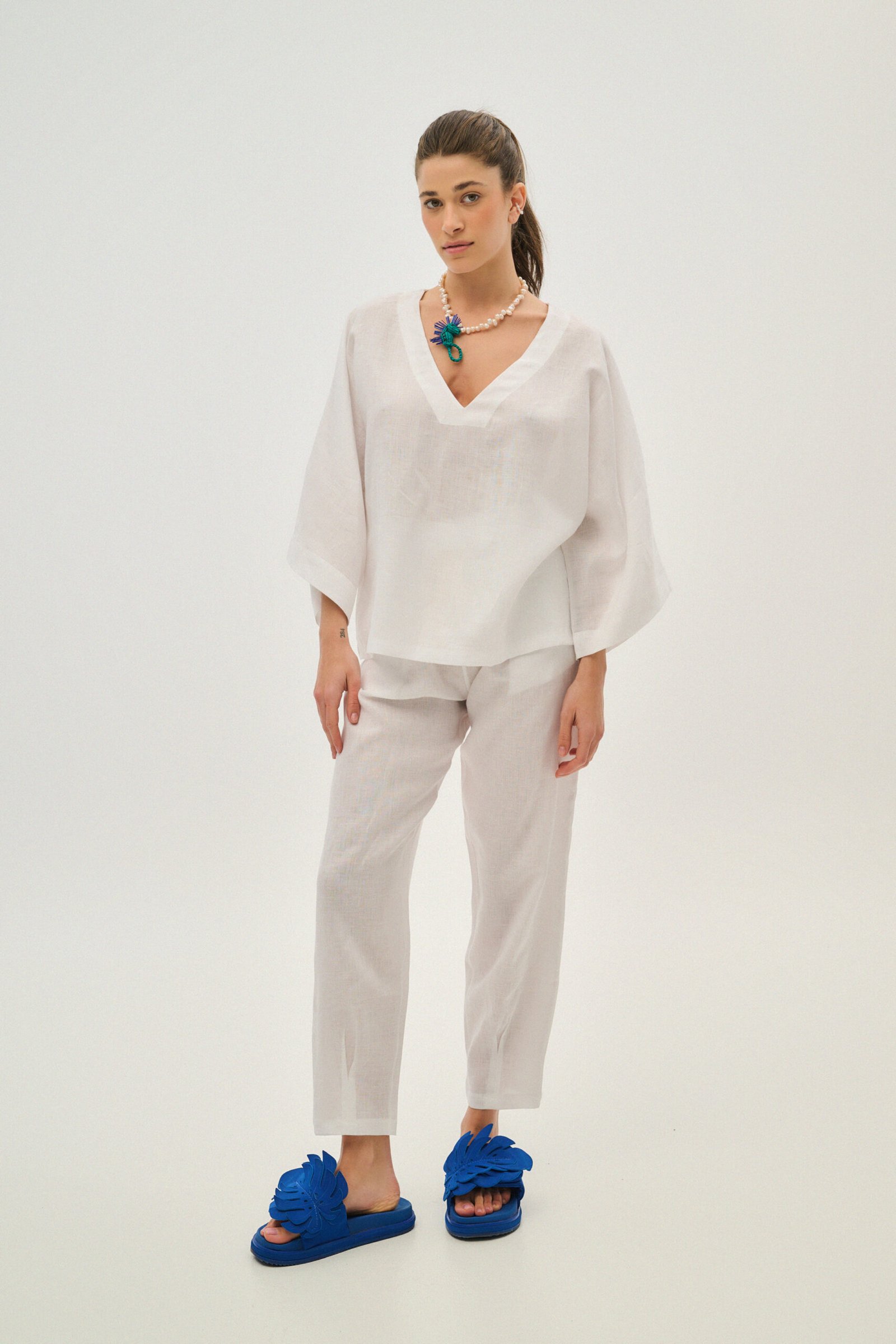 Γυναικείο-λινή-πουκαμίσα-Carrie-WHITE-1 Λινή πουκαμίσα Carrie White | PCP CLOTHING - Image 2