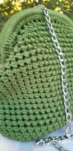 Πλεκτή τσάντα ώμου με μοντέρνα γραμμή - Image 2