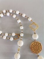 Ασύμμετρο Κολιέ με Λευκό Κοράλι και Λευκό Όνυχα - Image 2