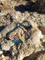 Μακραμέ βραχιόλι ποδιού μπλε-μαύρο με φύλλα χρωματιστά - Image 2