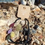 Μακραμέ βραχιόλι ποδιού μαύρο με φύλλα χρωματιστά