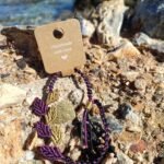 Μακραμέ βραχιόλι ποδιού με φύλλα μωβ-χρυσό