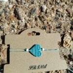 Μακραμέ βραχιόλι χεριού καρδιά μπλε - γαλάζιο