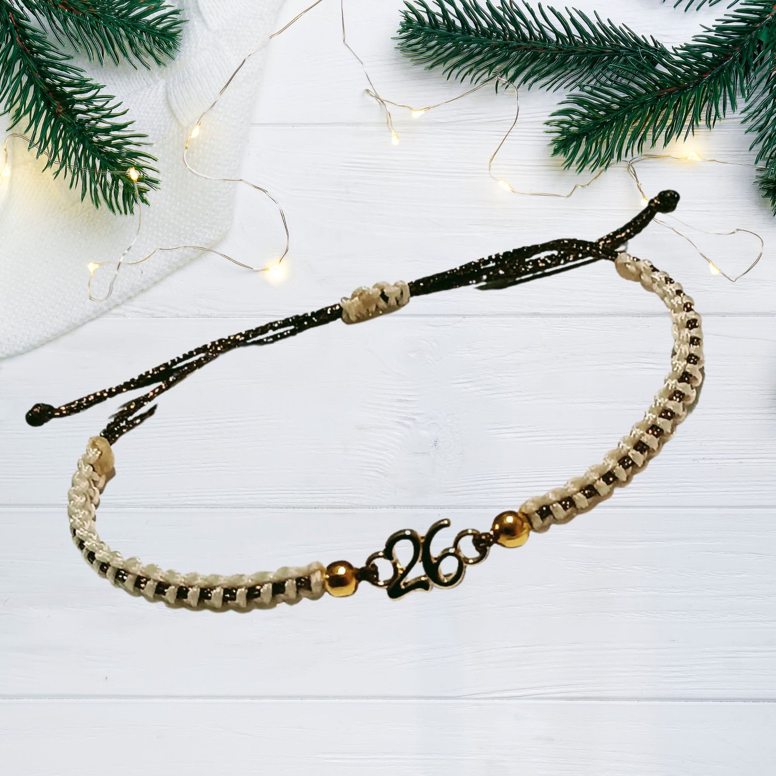 γούρι 26 Βραχιόλι γούρι 26 καφέ – εκρού «Ζεστασιά Γης» - Image 1