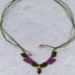 ΜΑΚΡΑΜΕ ΚΟΛΙΕ ΜΕ ΦΥΛΛΑ ΜΩΒ - ΛΑΔΙ