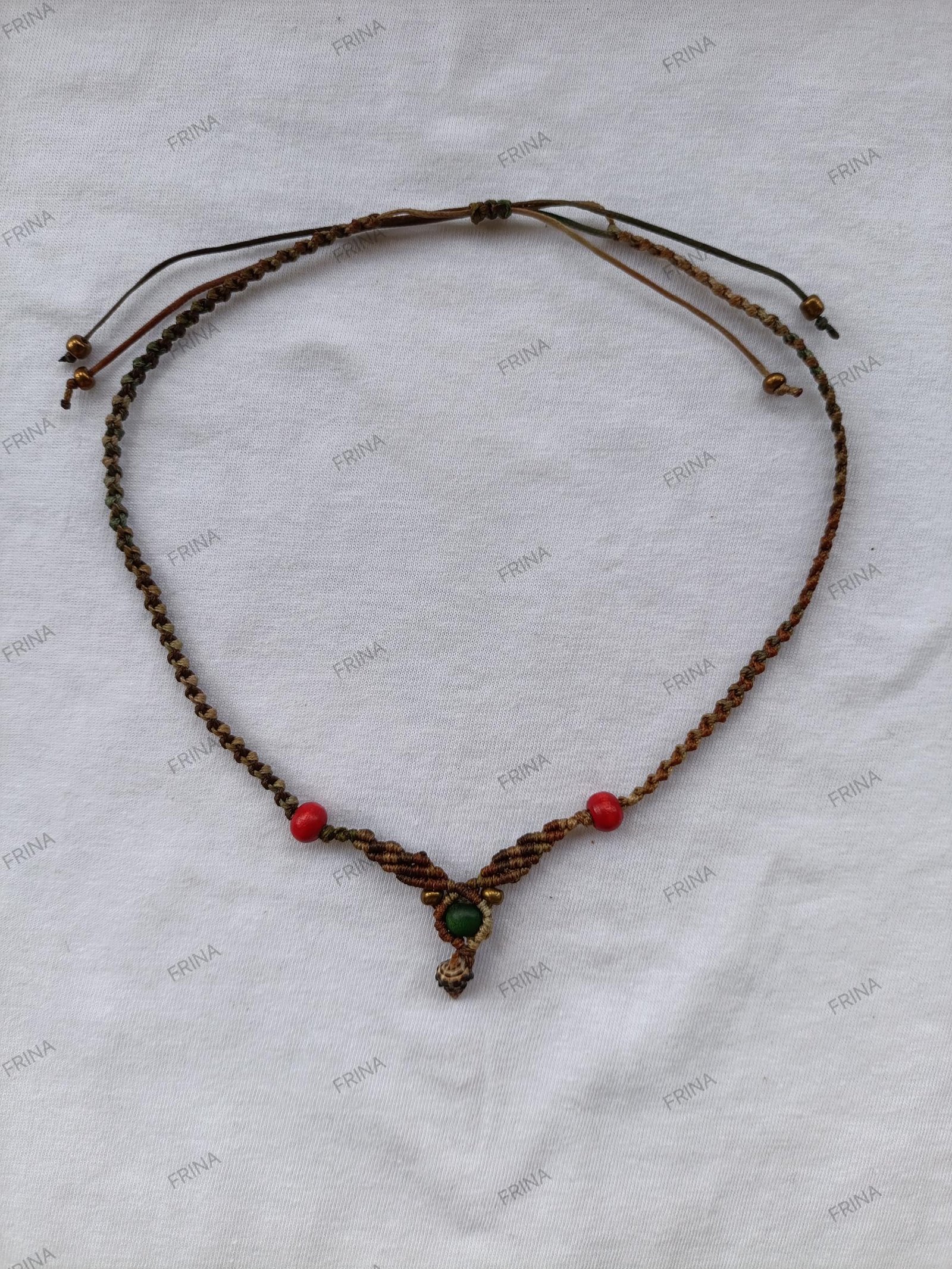 IMG_20251109_141821_1 ΜΑΚΡΑΜΕ ΚΟΛΙΕ ΚΑΦΕ ΜΕ ΚΟΚΚΙΝΕΣ ΧΑΝΤΡΕΣ ΚΑΙ ΚΟΧΥΛΑΚΙ - Image 1