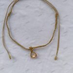 ΜΑΚΡΑΜΕ ΚΟΛΙΕ ΜΕ ΧΡΥΣΟΚΛΩΣΤΗ ΚΑΙ ΧΑΝΤΡΑ ΡΟΖ