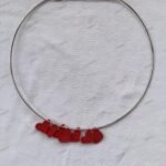 ΒΕΡΓΑ ΛΑΙΜΟΥ ΑΣΗΜΙ ΧΡΩΜΑ ΜΕ ΜΙΚΡΕΣ ΚΑΡΔΙΕΣ ΚΟΚΚΙΝΕΣ