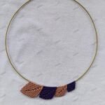 ΒΕΡΓΑ ΛΑΙΜΟΥ ΧΡΩΜΑ ΧΡΥΣΟ ΜΕ ΦΥΛΛΑ ΣΩΜΟΝ ΚΑΙ ΜΩΒ