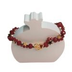 Γούρι βραχιολάκι κόκκινο με χρυσό “26” και αστεράκια - Image 4