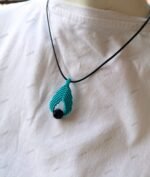 Κορδόνι λαιμού με μακραμέ μενταγιόν βεραμαν και μαύρη χάντρα - Image 2