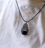 Κορδόνι λαιμού με μακραμέ μενταγιόν ασημί και μαύρη χάντρα - Image 2