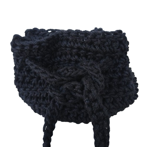 IMG_20251214_120842-removebg-preview Πλεκτή θήκη ακουστικών μονόχρωμη με νήμα της επιλογής σας - Image 1