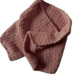 Χειροποίητο κασκόλ με νήμα βελουτέ