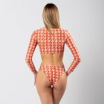 Featuring long sleeve