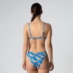 Triangle style top Adjustable straps  Removable light pads  The ultimate sun baking bottom This is a best-selling