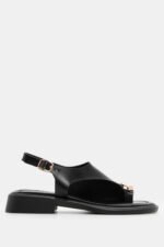 Flat Σανδάλια με Μεταλλική Λεπτομέρεια - Μαύρο