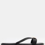 Flat Σανδάλια με Μεταλλική Λεπτομέρεια - Μαύρο