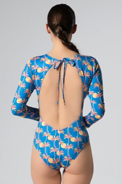 Long-sleeved surf suit Round open back